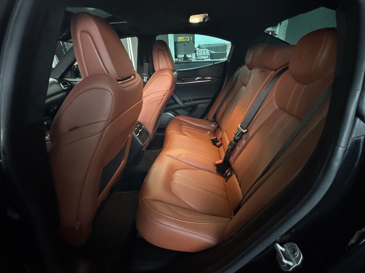 Maserati Ghibli V6 430 CV Q4 Gransport