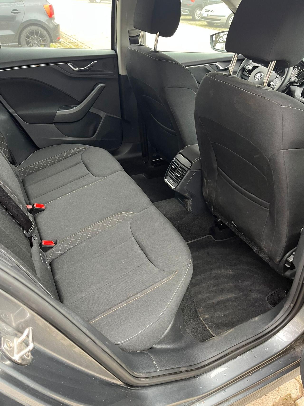 Skoda Kamiq 1.0 TSI 110 CV DSG Ambition PREZZO REALE NON VINCOLATO A FINANZIAMENTO