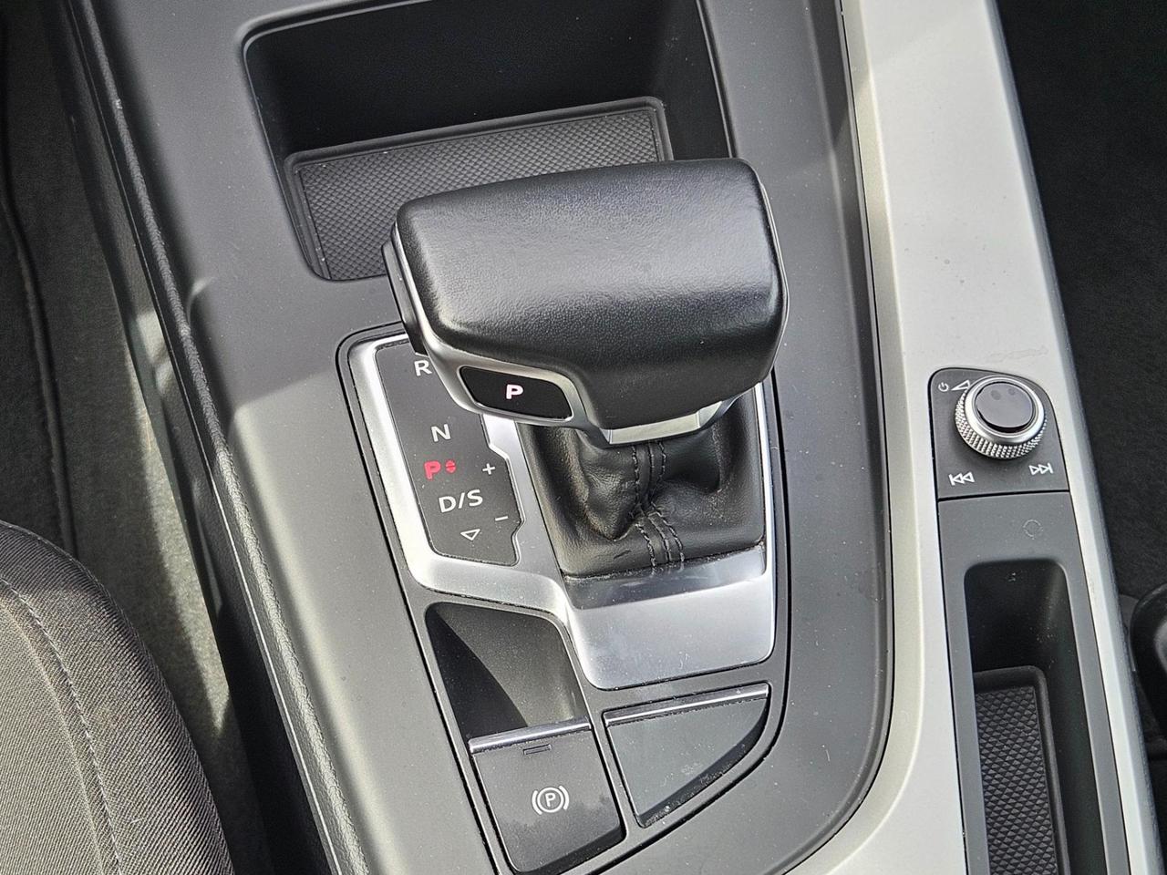 Audi A4 Avant 35 2.0 tdi mhev Business Advanced 163cv s-tronic