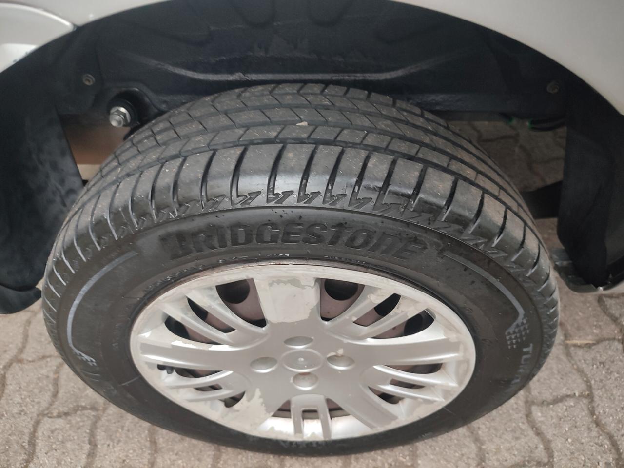 FIAT DOBLO 1.4BENZINA CON PEDANA DISABILI POCHI KM