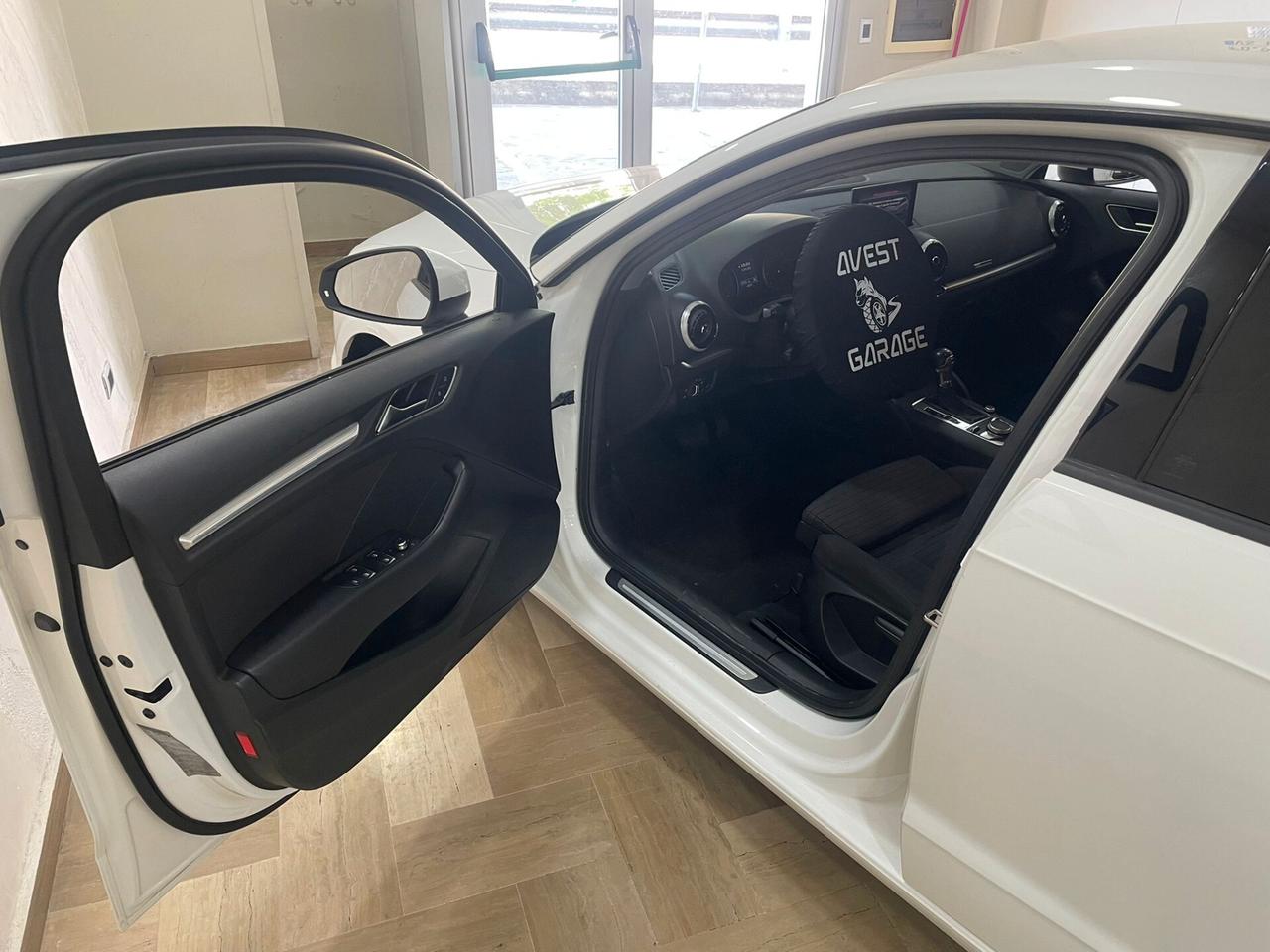 Audi A3 SPB 1.6 TDI 116 CV S tronic Sport
