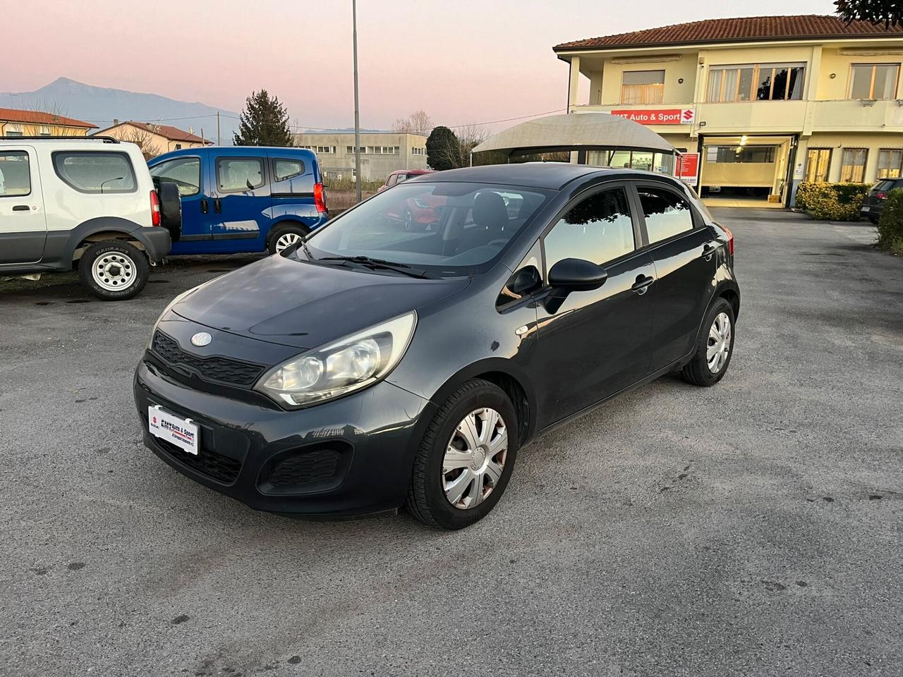 Kia Rio 1.1 CRDi WGT 5p. EX