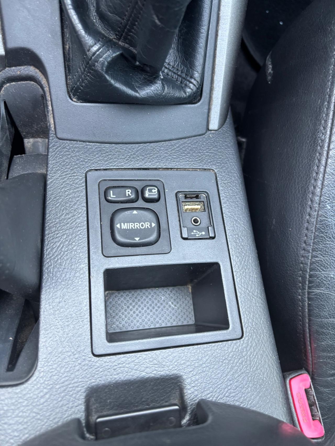Toyota RAV 4 RAV4 2.2 D-4D 150 CV Lounge 10/2012