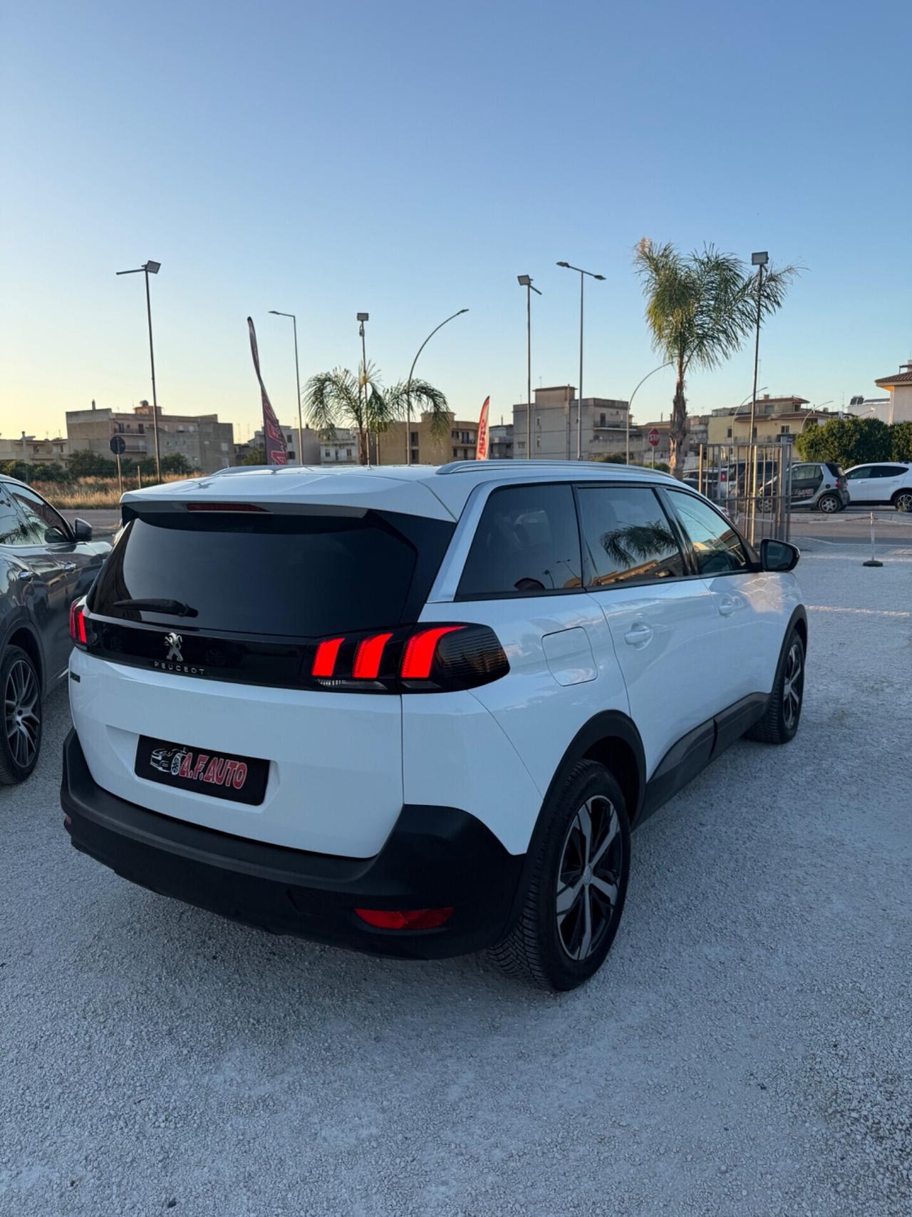 Peugeot 5008 BlueHDi 130 S&S EAT8 Allure