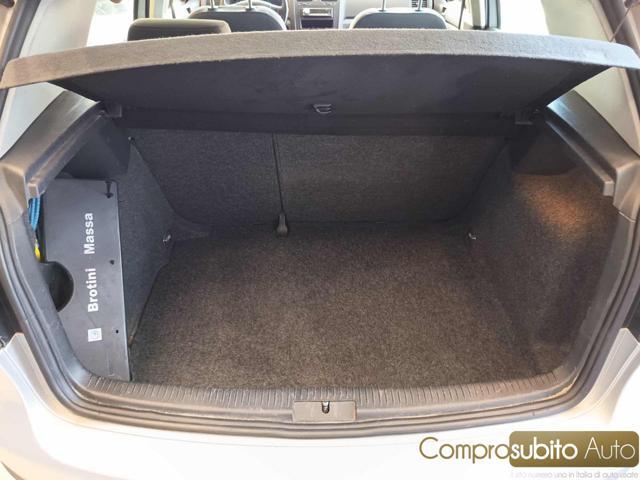 VOLKSWAGEN Golf 1.6 16V FSI 5p. Sportline