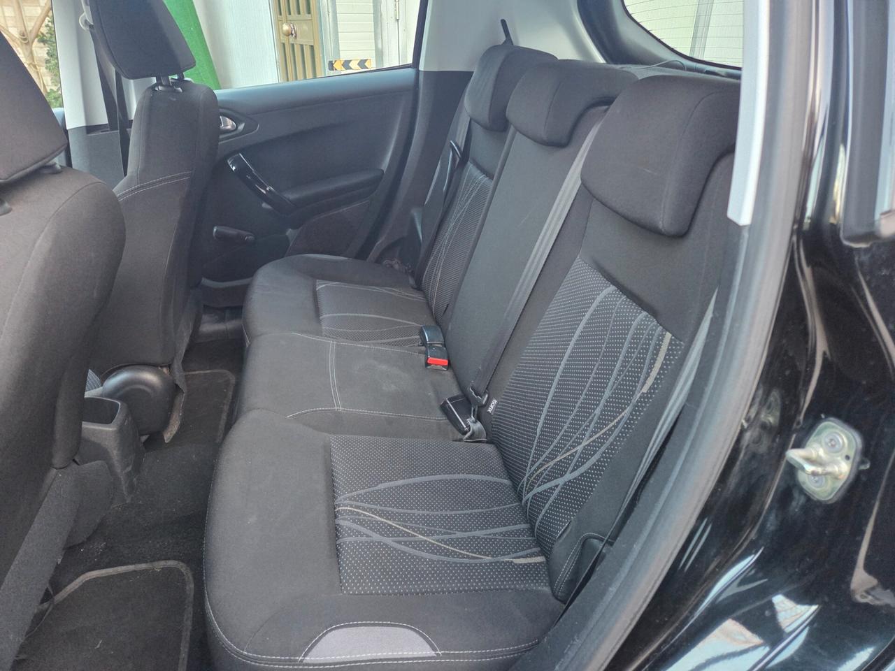 Peugeot 208 1.0 VTi 68 CV 5 porte