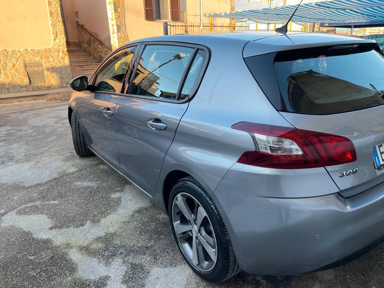 Peugeot 308 1.6 e-HDi 115 CV Stop&Start Business