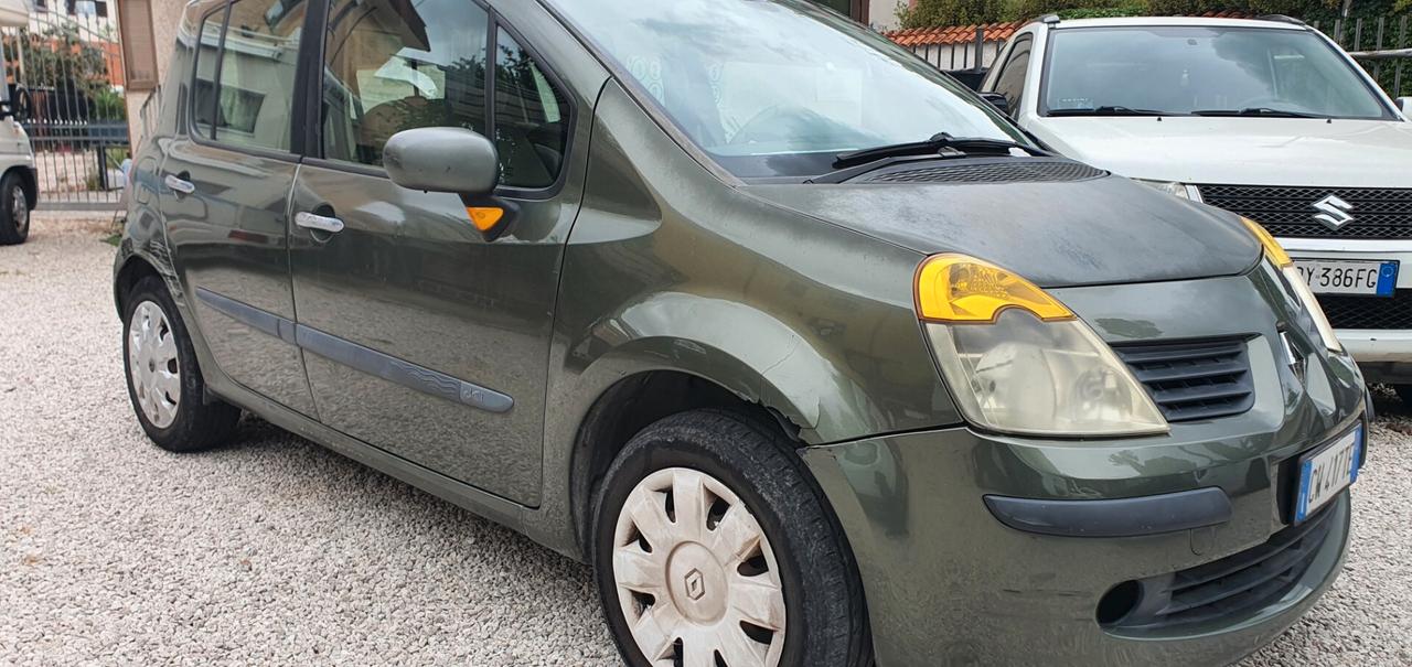 Renault Modus 1.5 dCi 82CV Confort Dynamique
