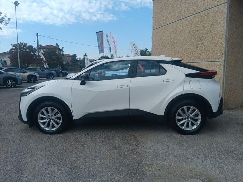 Toyota C-HR C-HR 1.8 hev Active fwd e-cvt