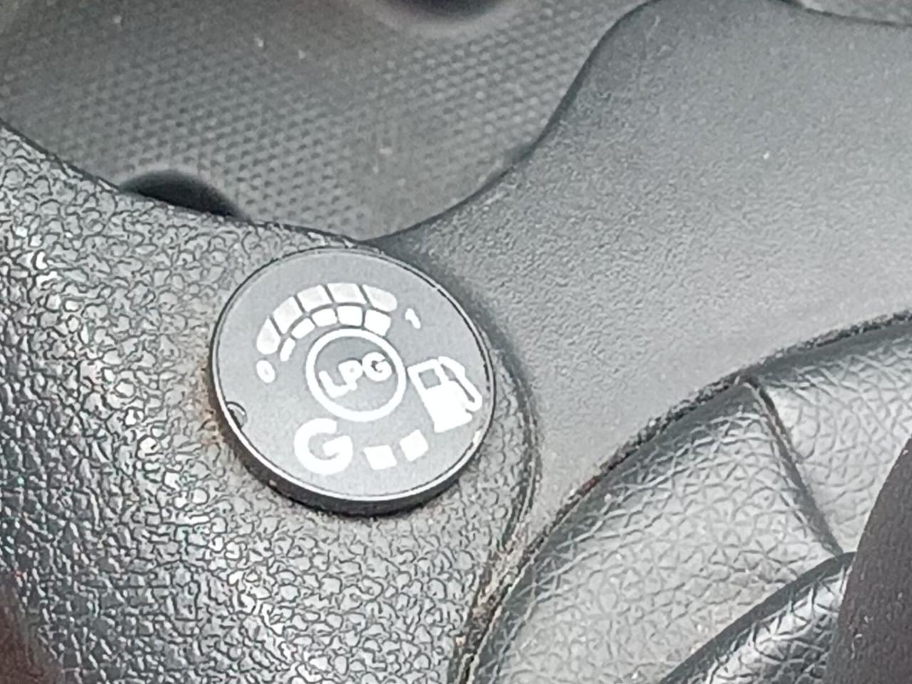 Dacia Sandero Streetway 1.0 TCe 100 CV ECO-G Comfort