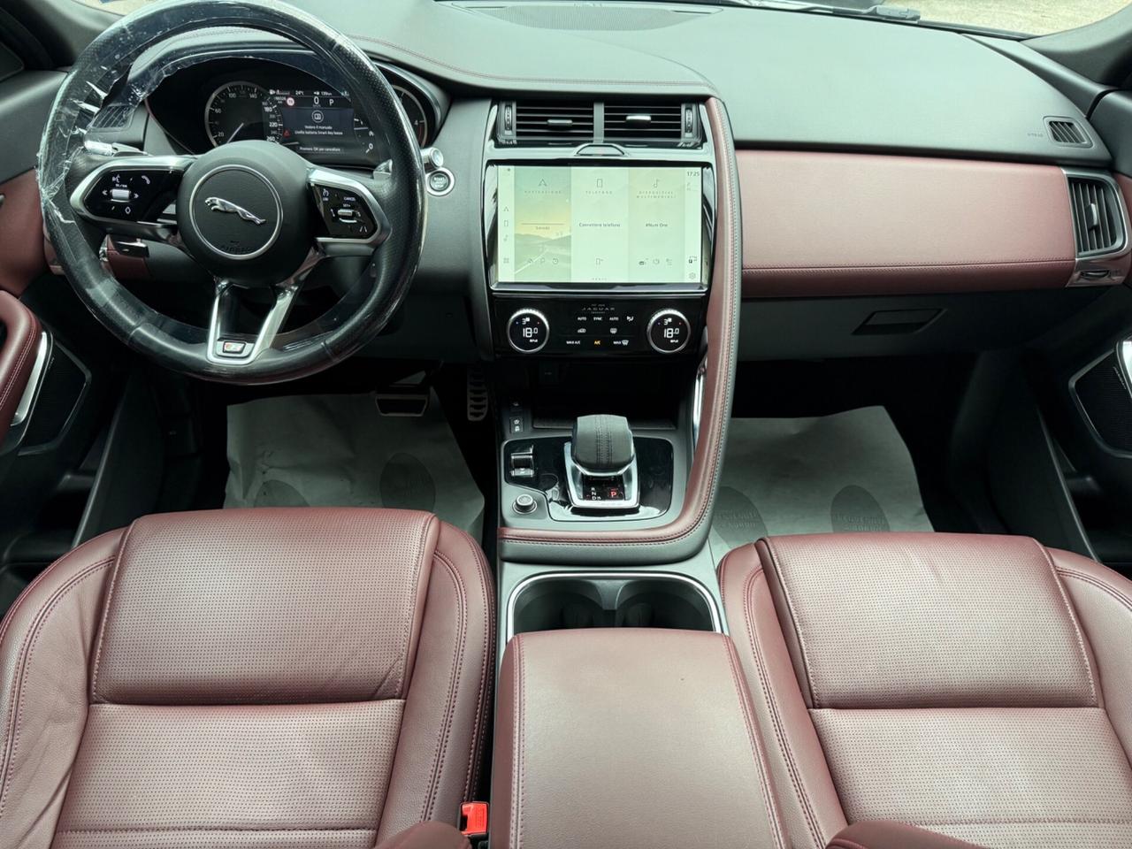 Jaguar E-Pace 2.0D I4 163 CV R-Dynamic SE