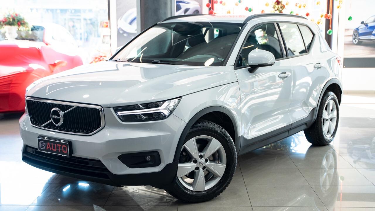 Volvo XC40 2.0 D3 150 CV MOMENTUM PRO AUTO NAVI LED FULL OPTI