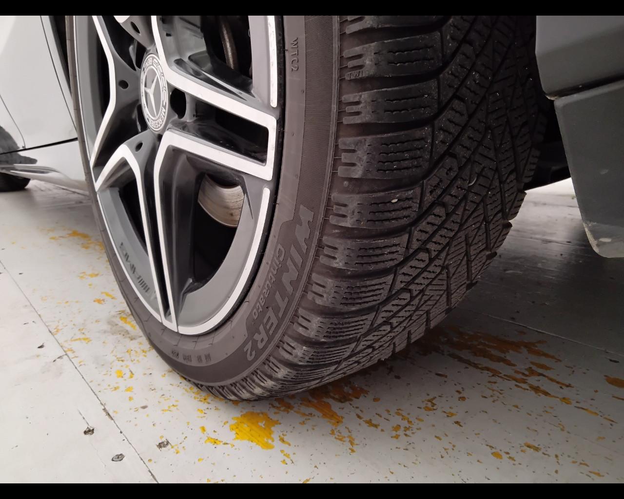 Mercedes-Benz CLA Sh.Brake - X118 - CLA Shooting Brake 200 d Premium auto