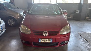 Volkswagen Golf 1.6 16V FSI 5p. Sportline