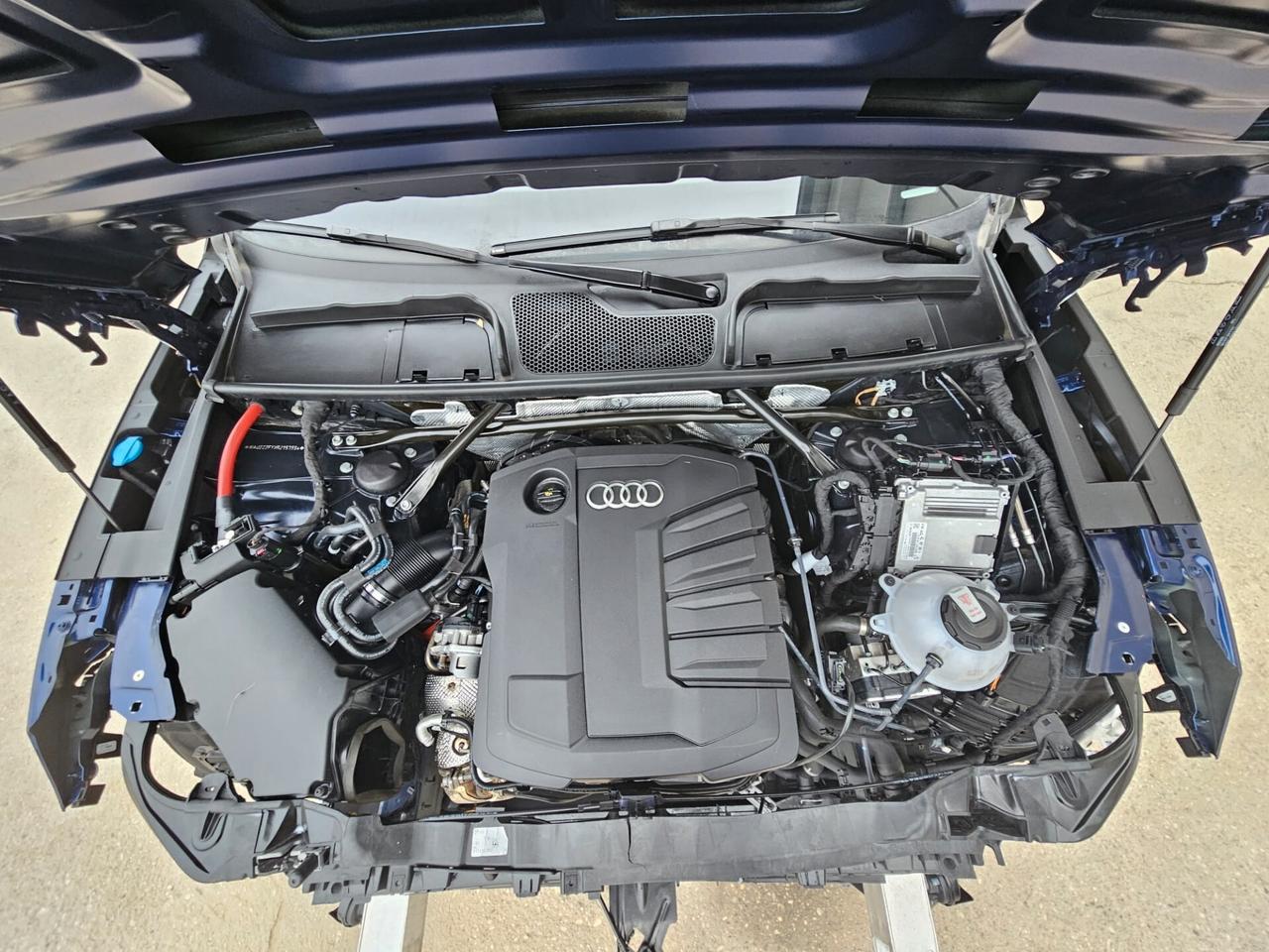 Audi Q5 40 2.0 tdi mhev 12V quattro s-tronic START