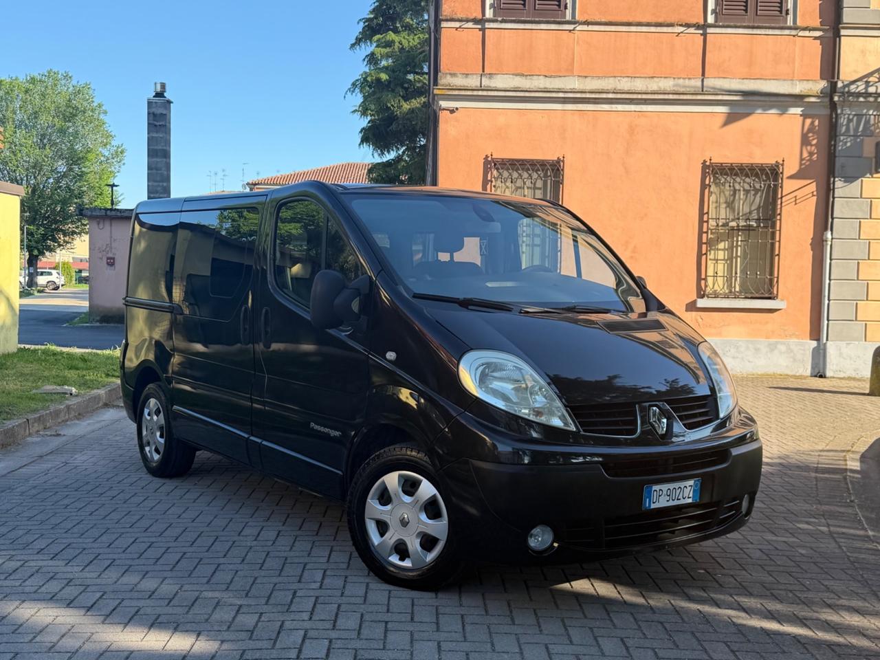 Renault Trafic 2.0 dCi/Passenger Luxe 7+1
