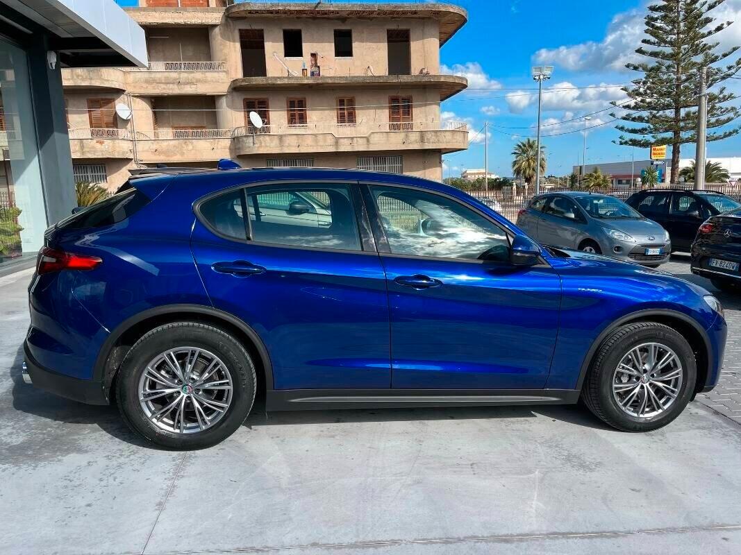 Alfa Romeo Stelvio 2.2 Turbodiesel 160 CV AT8 RWD Super