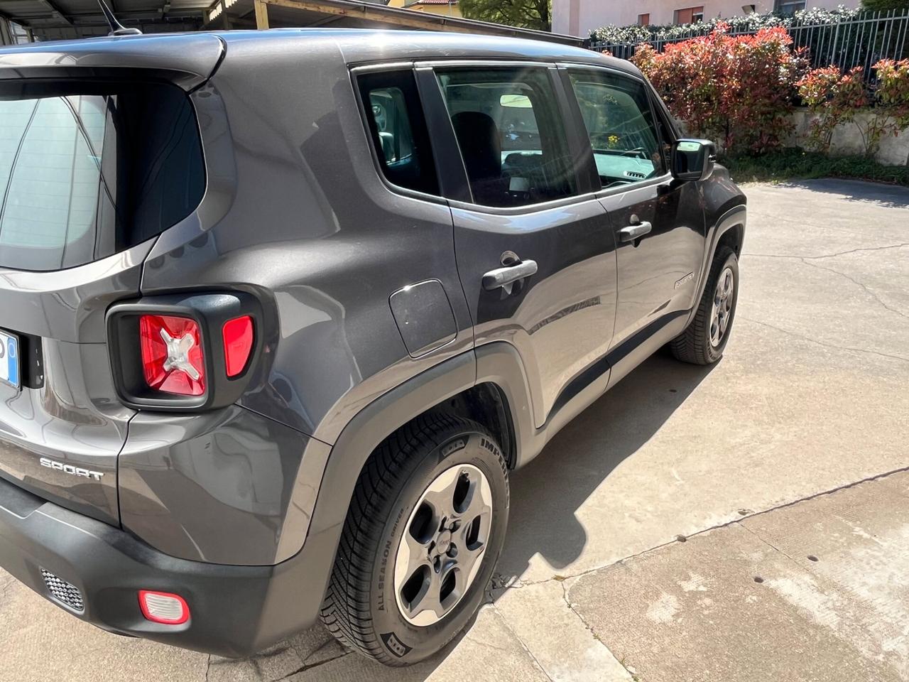 Jeep Renegade 2.0 Mjt 4WD Active Drive Sport