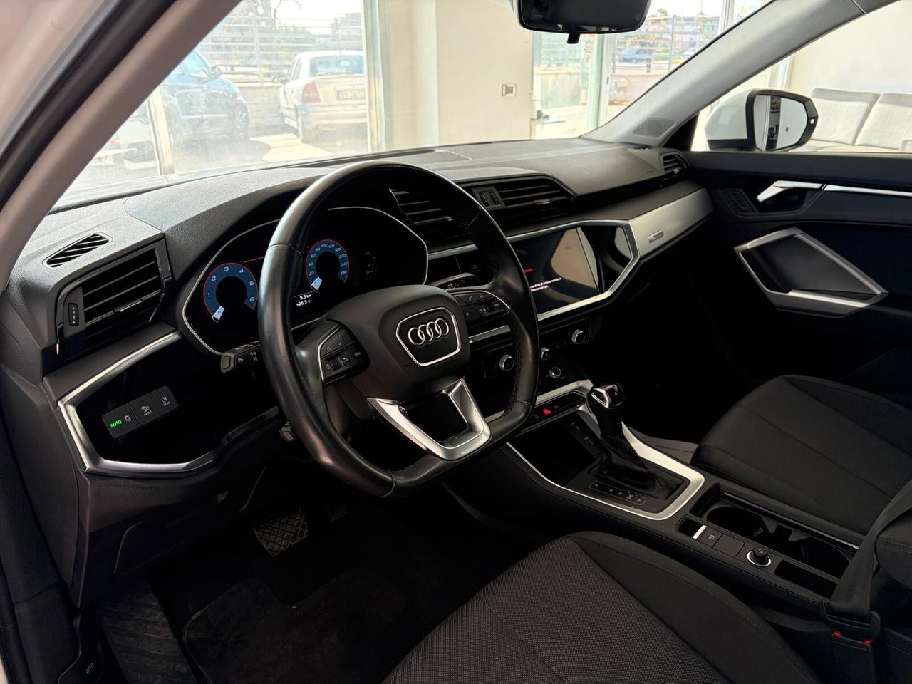 Audi Q3 35 TDI S tronic Business Advanced