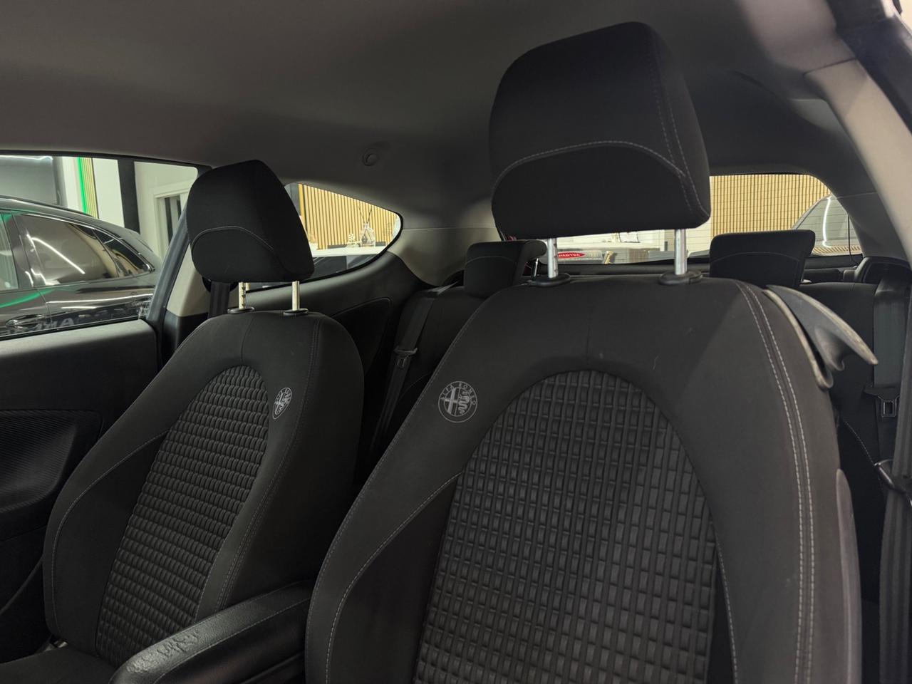 Alfa Romeo MiTo 120CV GPL Distinctive