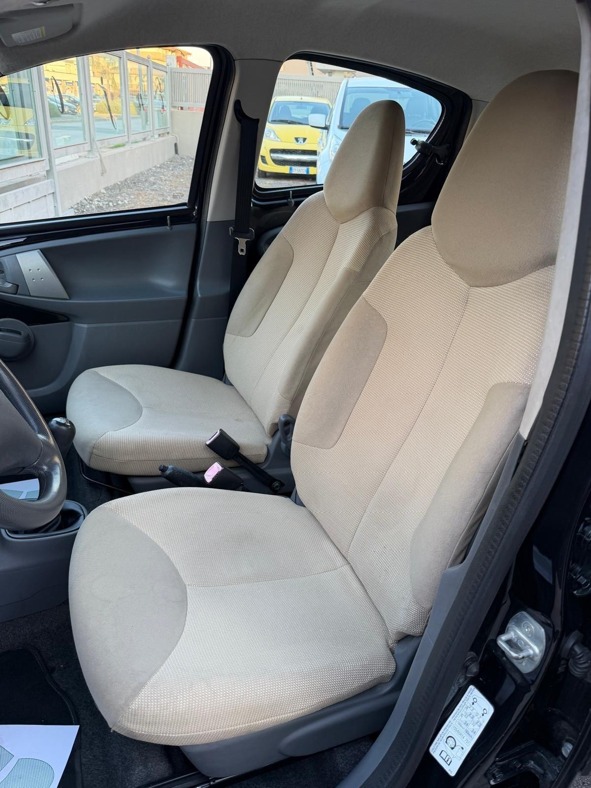 Peugeot 107 1.0 68CV 5p. Sweet Years