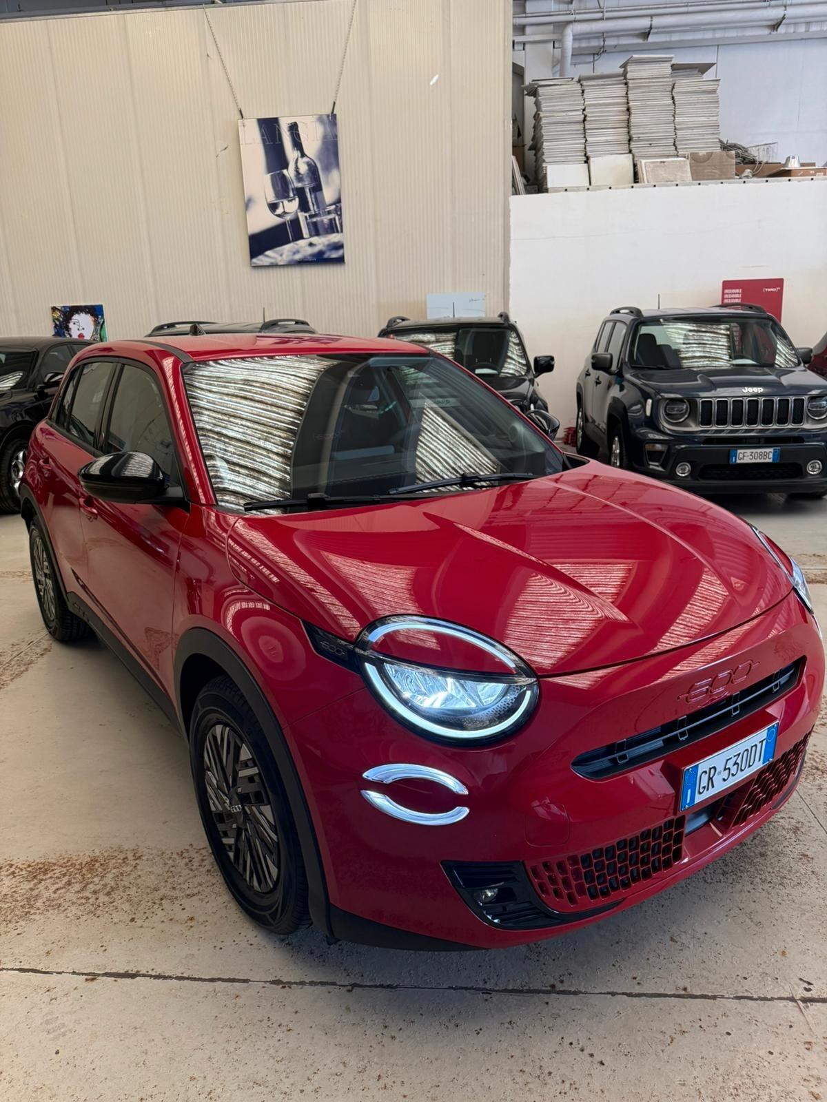 Fiat 600 600e Red