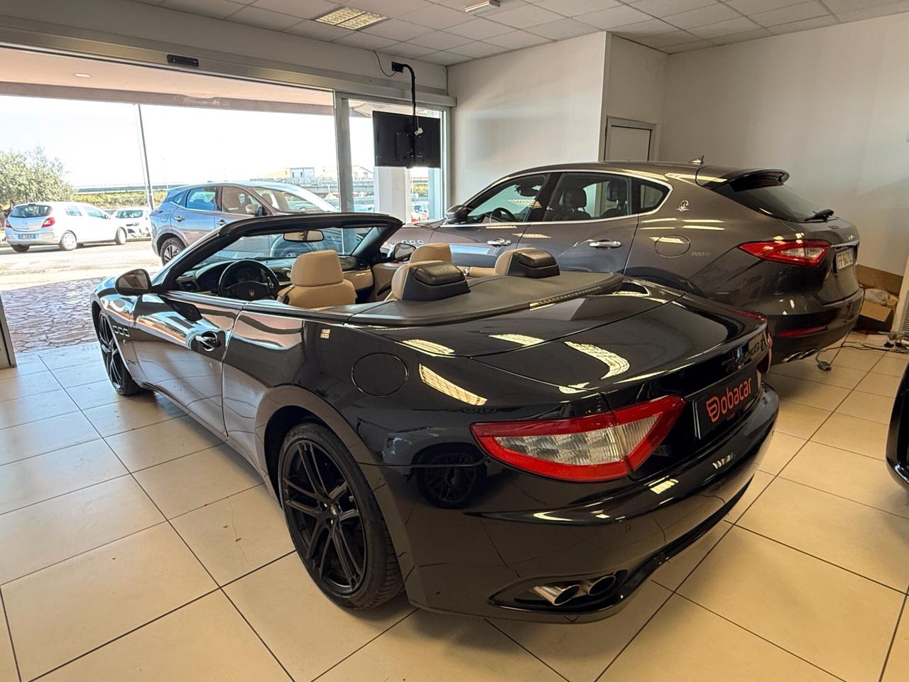 Maserati GranCabrio 4.7 V8