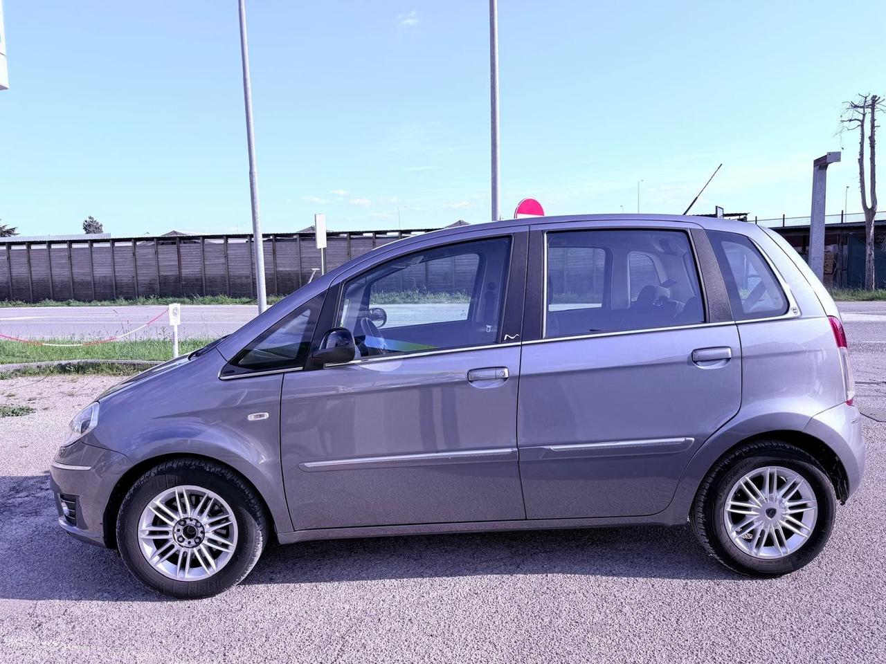 Lancia MUSA 1.3 Mjt 95 CV ok neopatentati