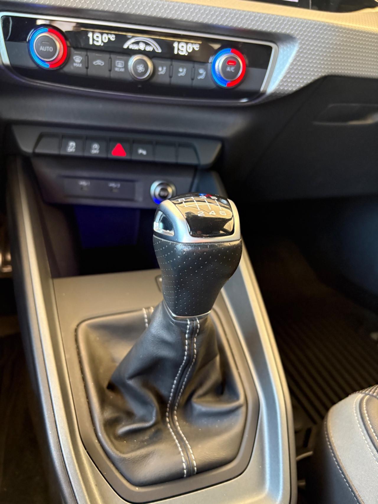 Audi A1 allstreet 30 TFSI Identity Contrast