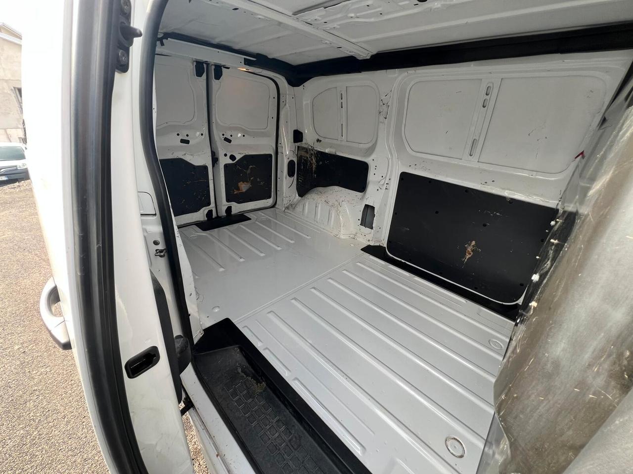 Opel Vivaro 2.0 120cv - automatico