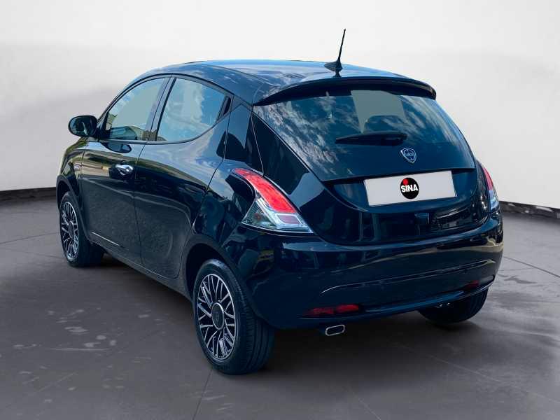 LANCIA Ypsilon 1.0 firefly hybrid Platino s&s 70cv