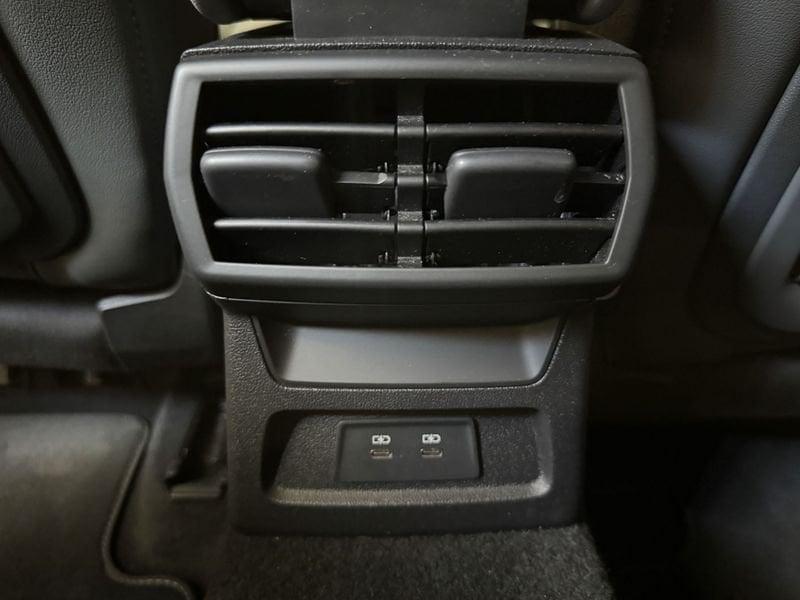 Audi A3 A3 SPB 30 g-tron S tronic S line edition