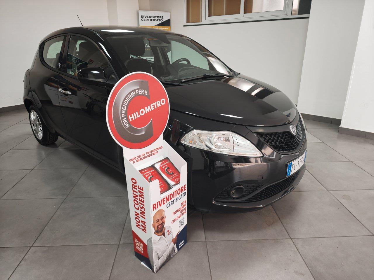 Lancia Ypsilon 5 Porte Ypsilon 1.2 Gold 69cv my16
