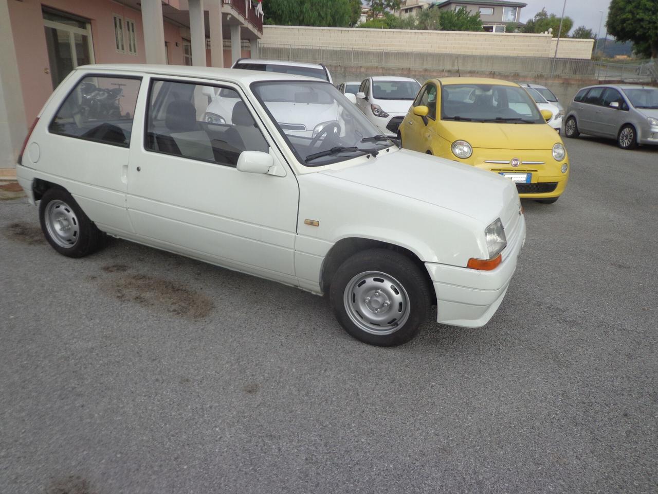 Renault Super 5 Campus