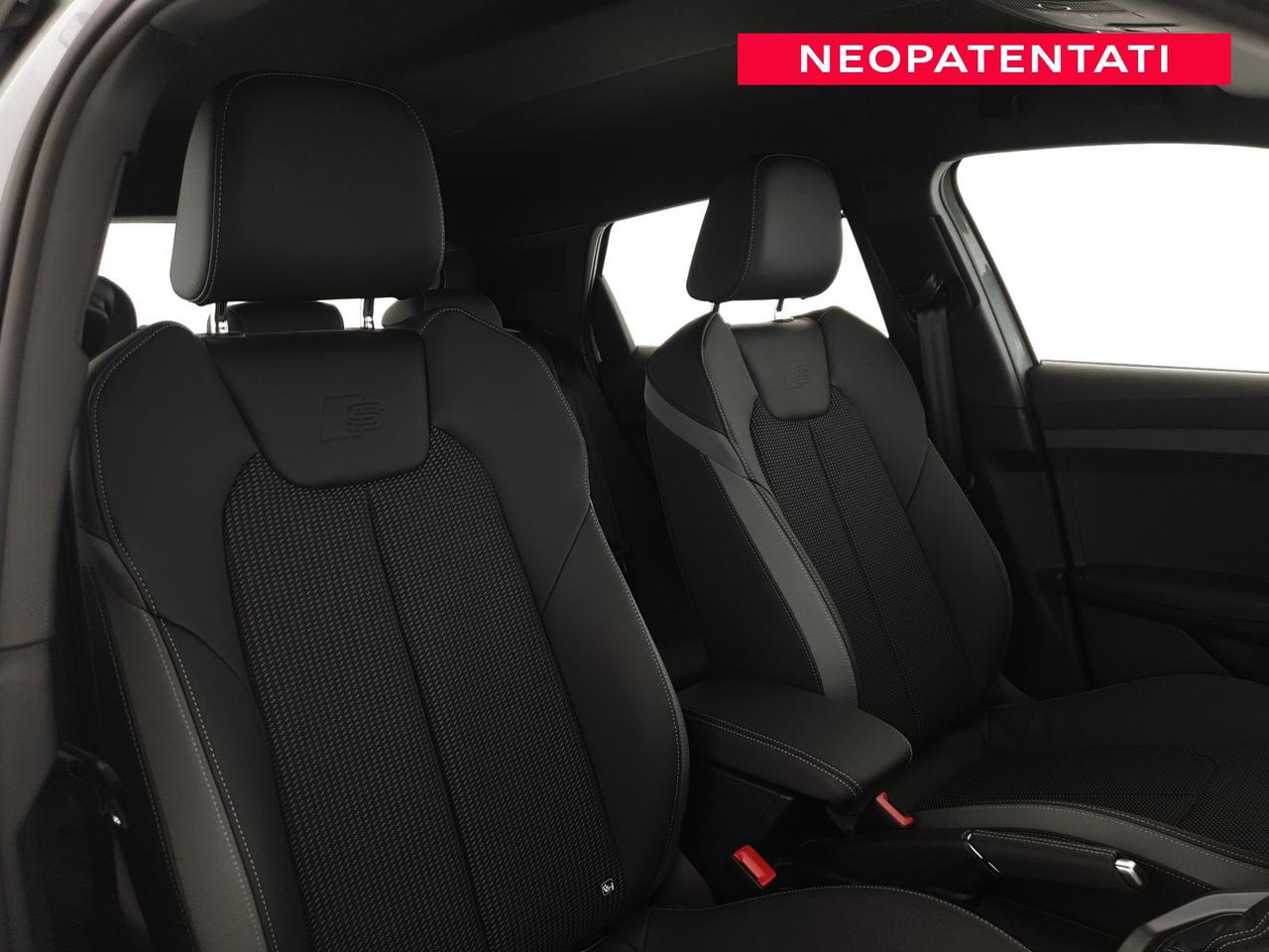 Allstreet 30TFSI 116CV S tronic Identity Contrast