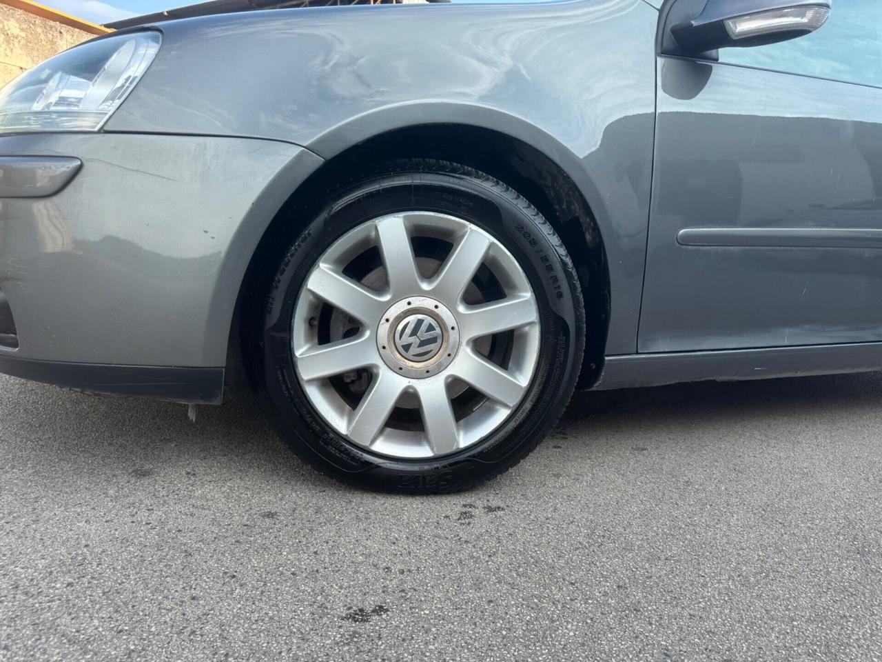 Volkswagen Golf 2.0 16V TDI 5p. Sportline