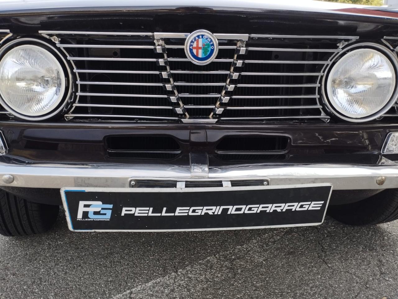 Alfa Romeo GT 1300 Unificata