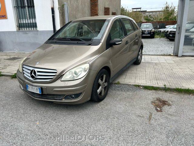 MERCEDES-BENZ B 180 CDI