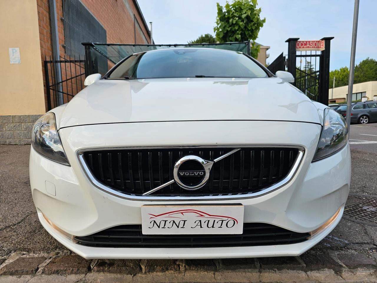 Volvo V40 2.0 D2 Kinetic*Clima*Cerchi*Euro6*Unipro*