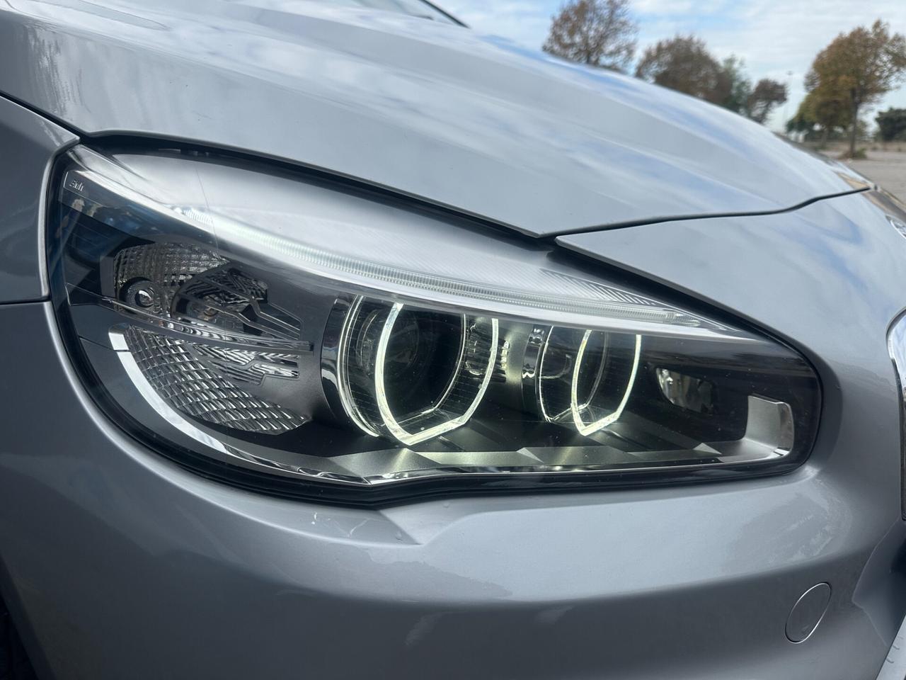 BMW 216 D AUTOM/PELLE/NAVIGATORE/LED