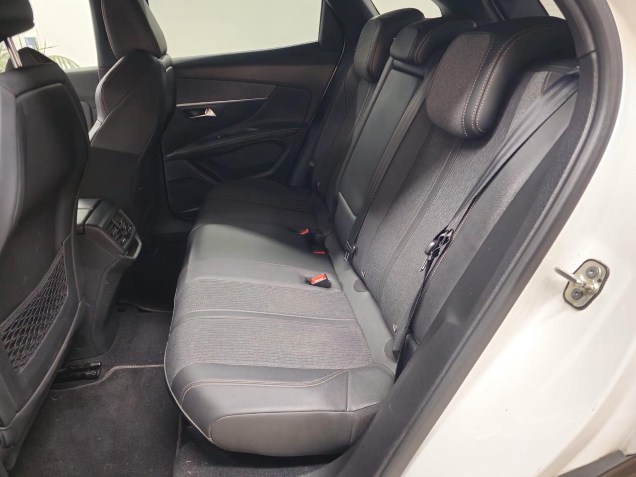 PEUGEOT 3008 BLUEHDI 130cv S&S EAT8 GT LINE