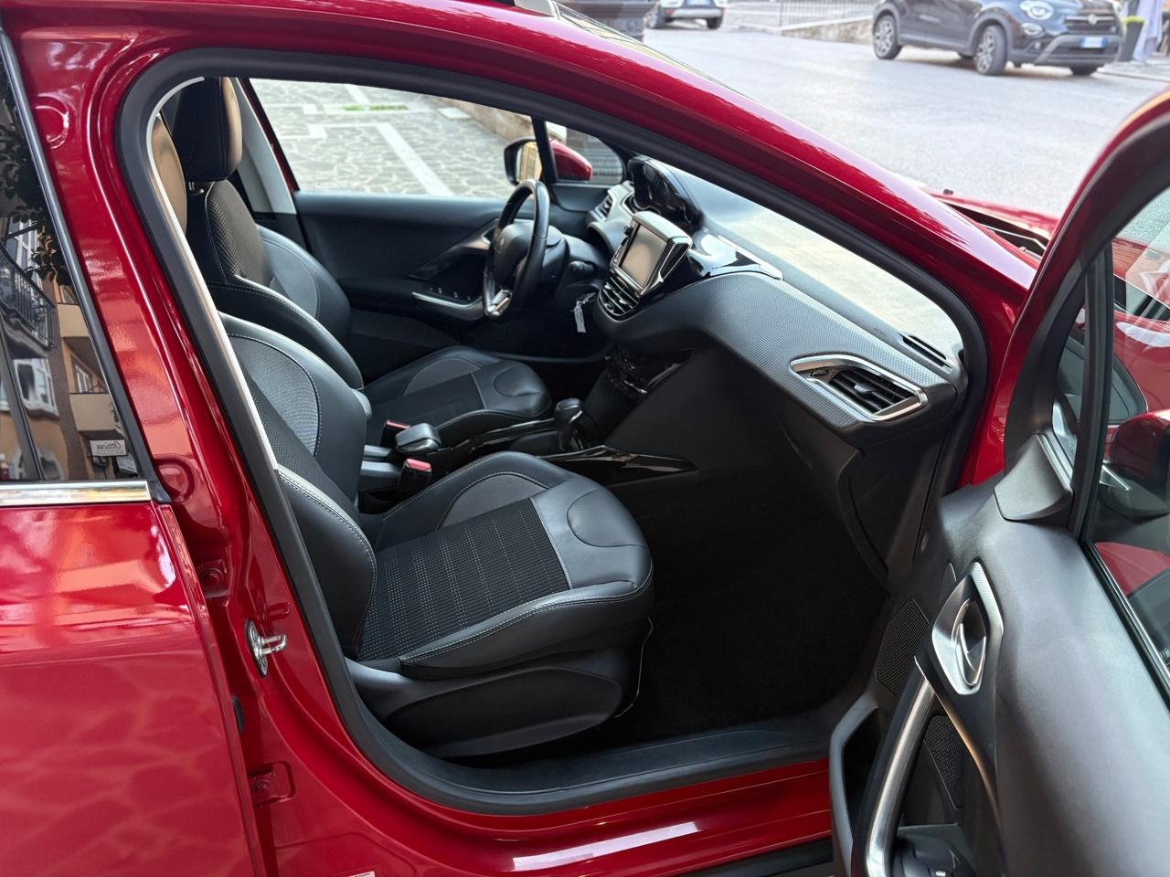 Peugeot 2008 BlueHDi 120 EAT6 Allure FULL/LED/NAV