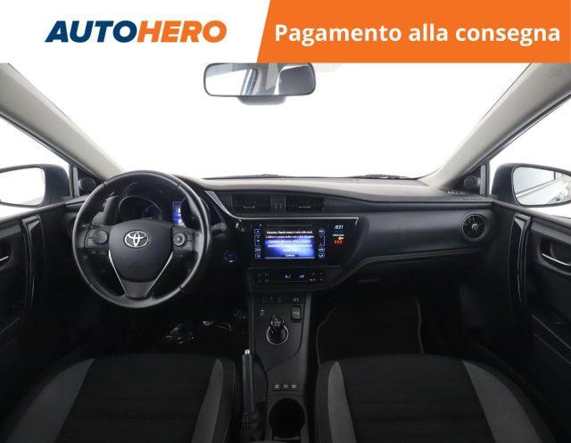 TOYOTA Auris Touring Sports 1.8 Hybrid Business
