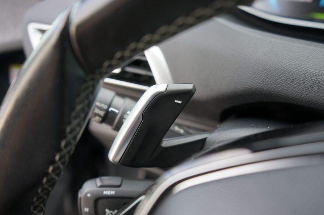 PEUGEOT 3008 Hybrid4 300 e-EAT8 GT