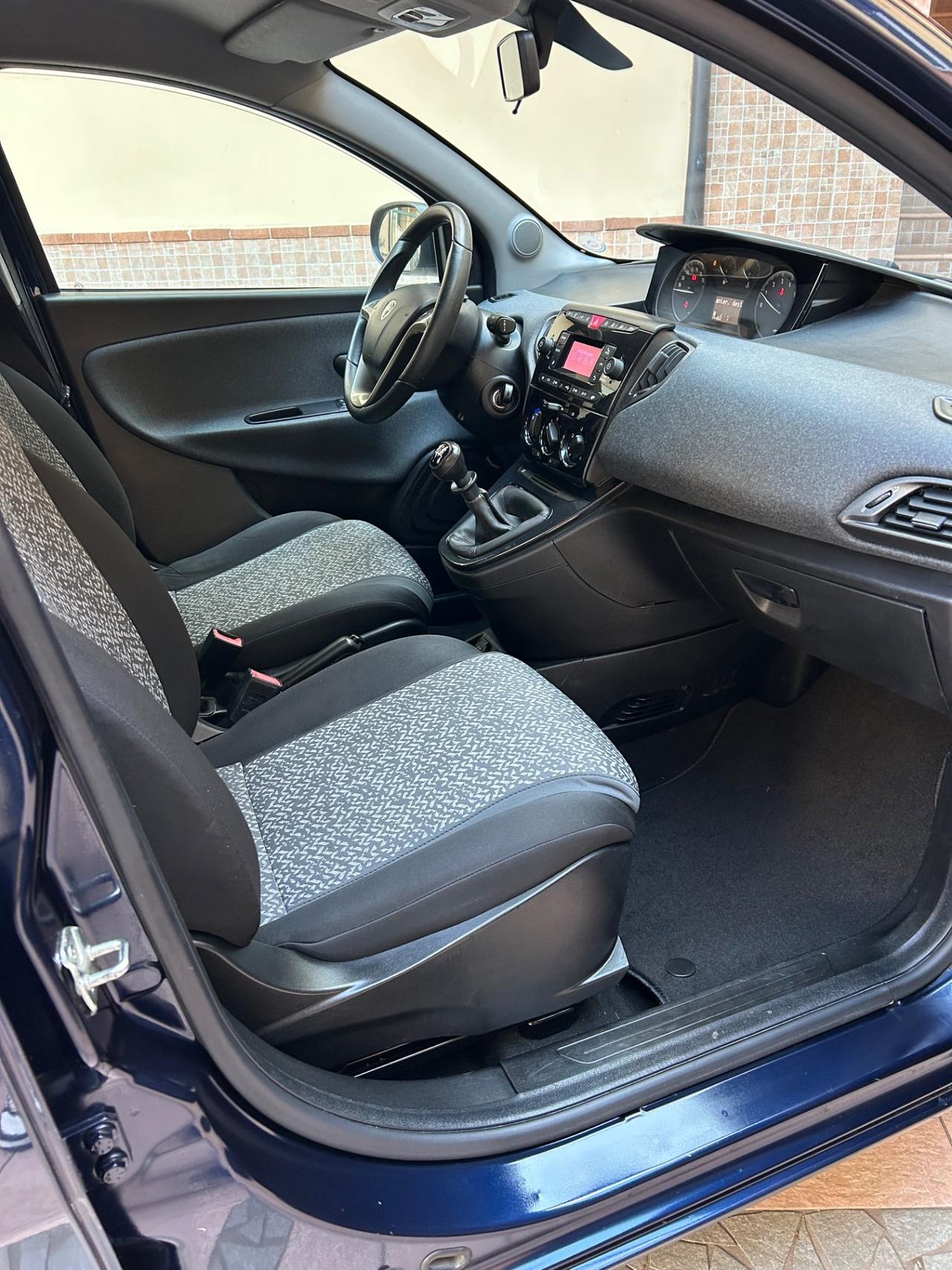 Lancia Ypsilon 1.2 69 CV 5 porte GPL Ecochic Gold 2019