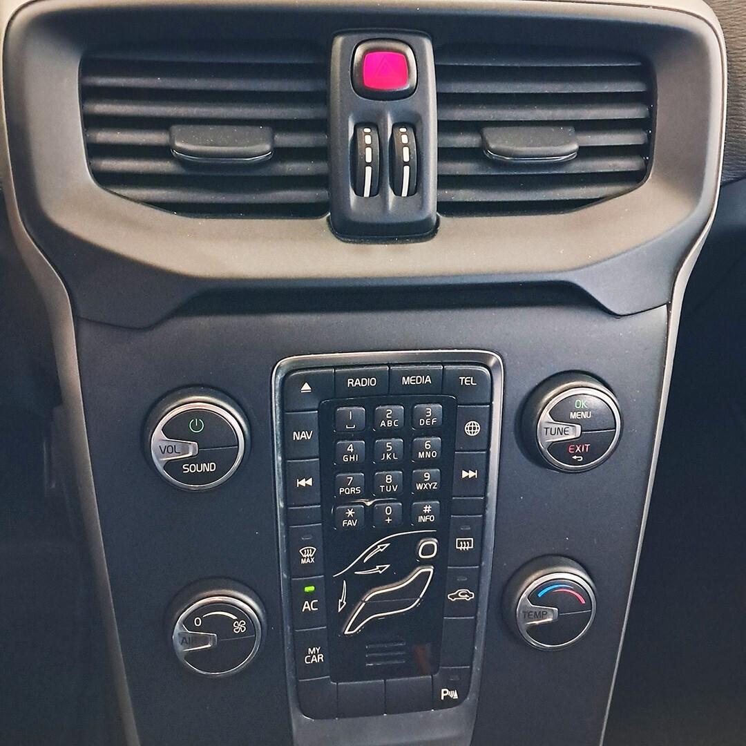 Volvo V40 T2 Business