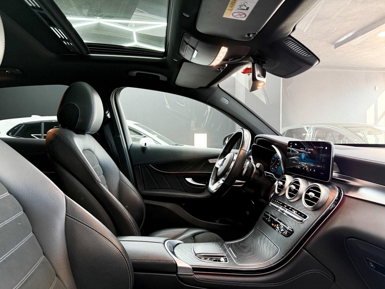 Mercedes-Benz GLC Coupé 300d 4Matic Premium Interni