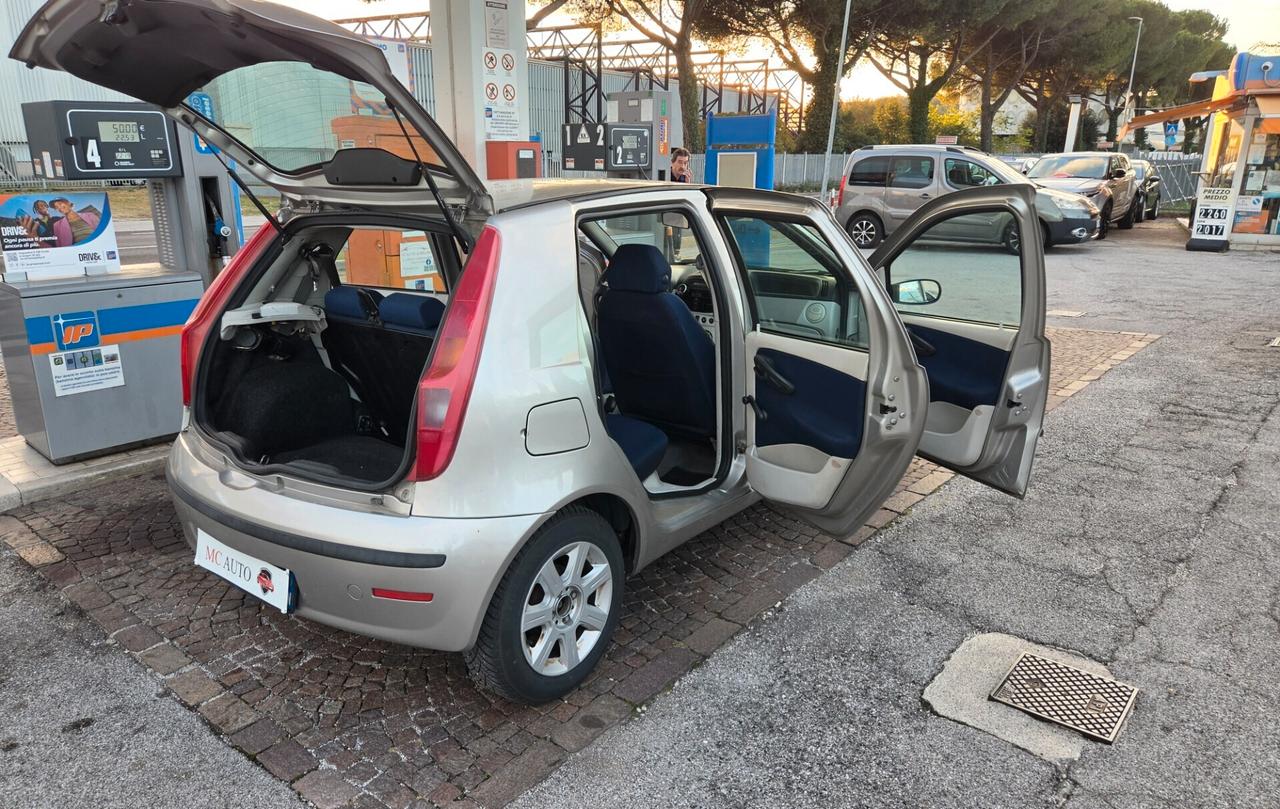 Fiat Punto 1.3mtj 5p anno 2003 con 342.000km Neopatentati ok