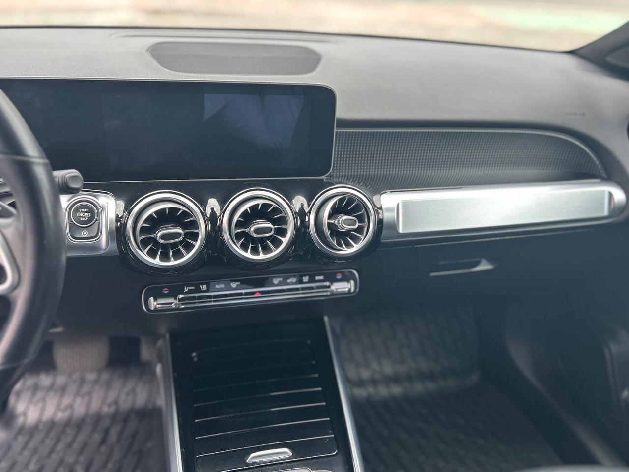 Mercedes-Benz GLB 200 Executive GLB 200 D
