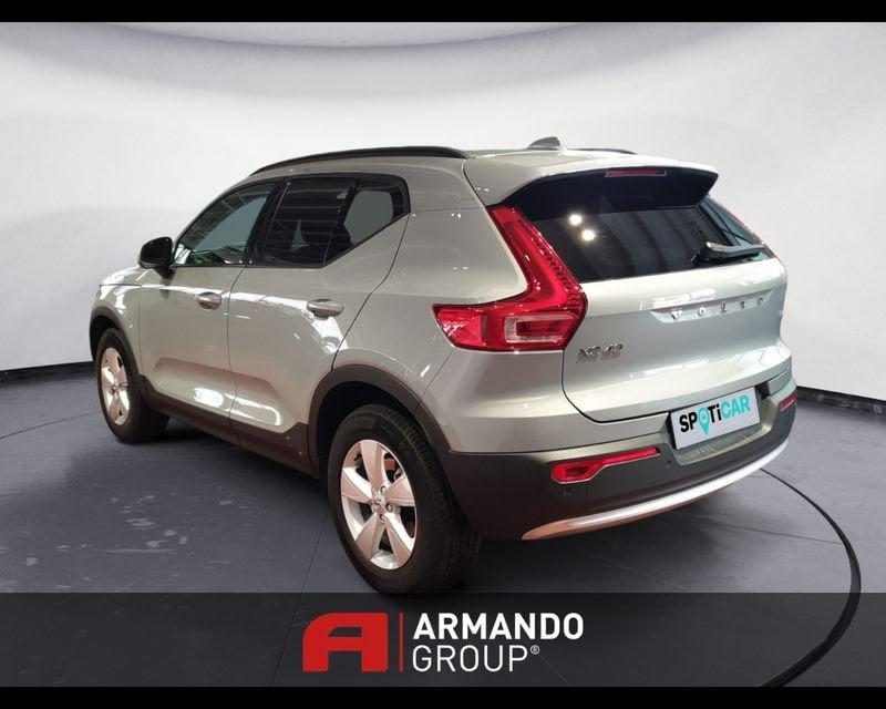 Volvo XC40 (2017-->) B3 automatico Essential